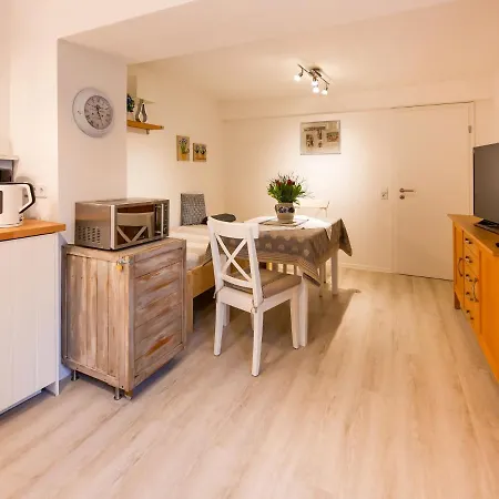 Elegant Apartment in Naumburg with Terrace * Naumburg (Saale)